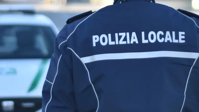 Un agente della Locale