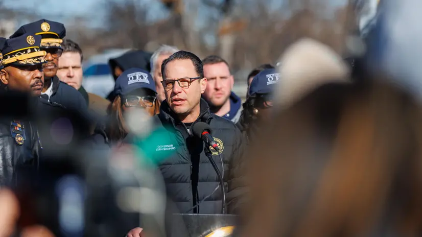 epa11868886 Governor of Pennsylvania, Josh Shapiro, addresses a press conference near the scene of a plane crash east of Cottman Avenue towards Roosevelt Boulevard in Northeast Philadelphia, USA, 01 February 2025. The Philadelphia mayor confirmed that all six people on board died in the plane crash on the night of 31 January, as well as at least one other person on the ground who was in a car at the time of the accident. EPA/MIGUEL MARTINEZ