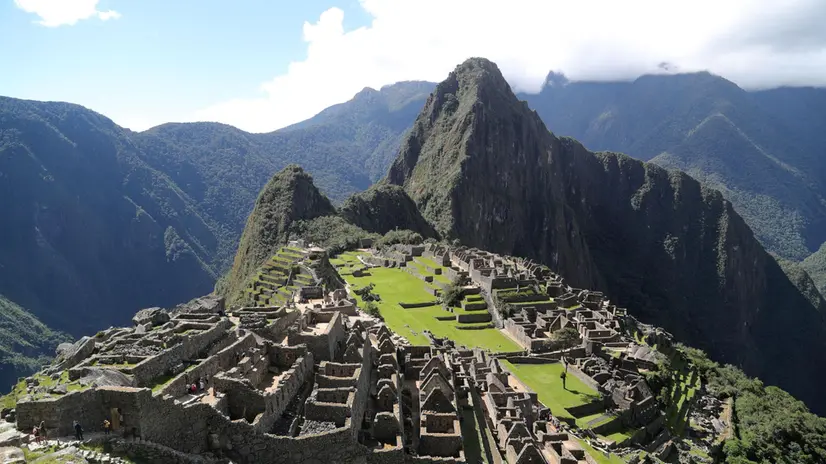 epa07492117 A view of the citadel of Machu Picchu, South-Andean region of Cusco, Peru, 05 April 2019 (issued 08 April). The citadel of Machu Picchu, Cultural Heritage of Humanity, has found its way to salvation from the impact of tourism and the waste it produces, in recycling, sustainability and the 'circular economy'. EPA/Ernesto Arias