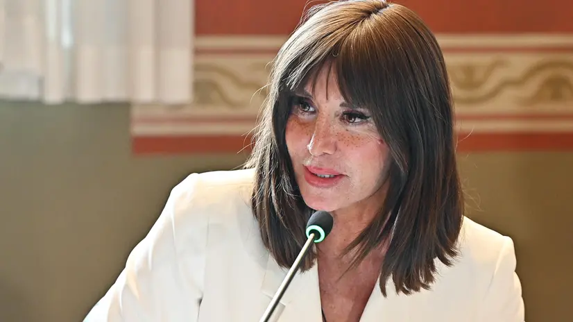 Anna Maria Bernini ministra università e ricerca durante la firma del protocollo d'intesa tra ministero dell'università e della ricerca e Fondazione Compagnia diu San Paolo per promuovere innovazione formazione e cooperazione internazionale nell'ambito del piano Mattei, Torino, 8 settembre 2025 ANSA/ ALESSANDRO DI MARCO