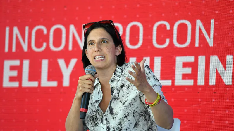 La Segretaria del Partito Democratico Elly Schlein ospite della Festa de Il Fatto Quotidiano al Circo Massimo Roma, 13 settembre 2025 ANSA/FABIO CIMAGLIA