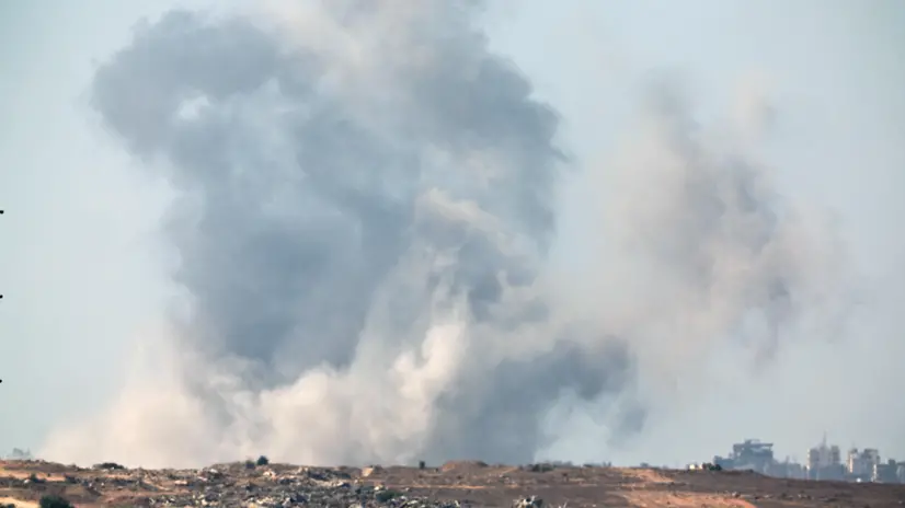 epa12387102 Smoke rises following an Israeli airstrike on the outskirts of Gaza City, as seen from an undisclosed location on the Israeli side of the border, 18 September 2025. The Israeli military announced 17 September 2025 that it began operating in the Gaza City area. More than 65,000 people have been killed in the Gaza Strip since October 2023, according to the Palestinian Ministry of Health. EPA/ATEF SAFADI