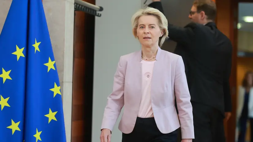 epa12384005 European Commission President Ursula von der Leyen at the start of the weekly college meeting of the European Commission in Brussels, Belgium, 17 September 2025. The European Commission on 17 September is expected to propose a package of sanctions on Israel in response to the Israeli operations in Gaza. EPA/OLIVIER HOSLET