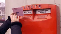 Una cassetta della posta in via Togni: era il 2006 - Foto Eden © www.giornaledibrescia.it