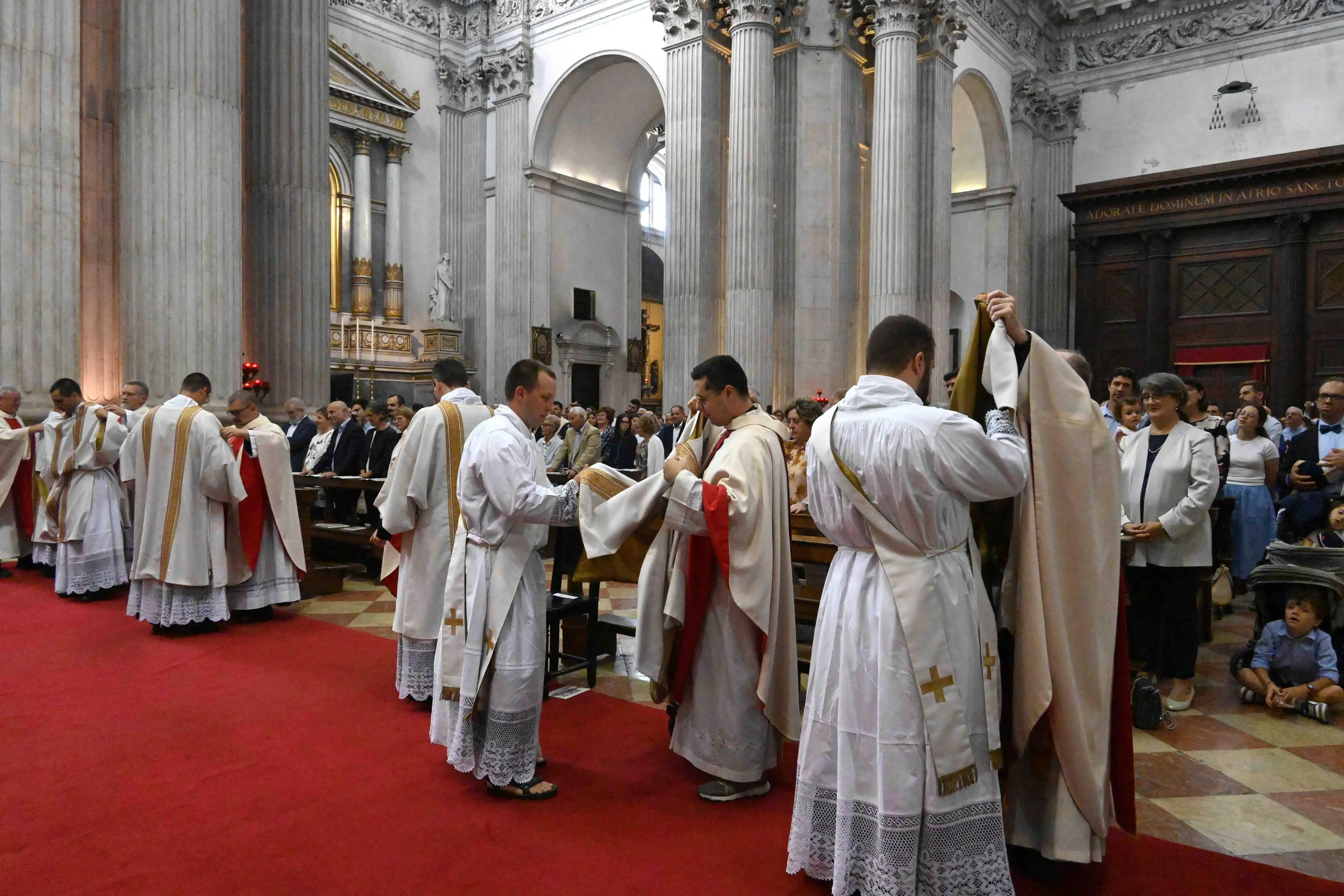 Le ordinazioni diaconali in Duomo