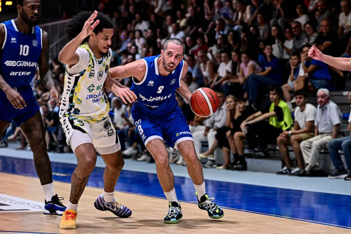 Basket, gli scatti di Germani-Cremona