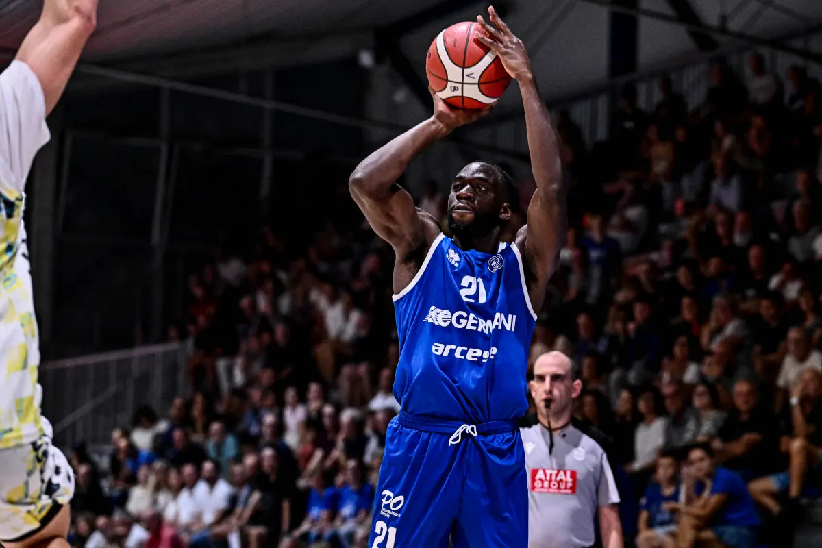 Basket, gli scatti di Germani-Cremona
