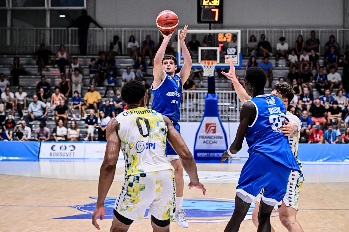 Basket, gli scatti di Germani-Cremona