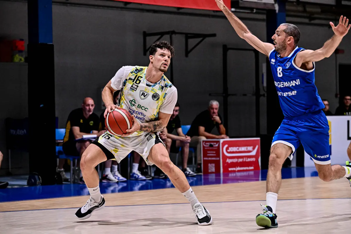 Basket, gli scatti di Germani-Cremona
