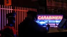 Carabinieri del Nucleo Radiomobile durante dei controlli su via Prenestina, Roma, 12 Agosto 2025. ANSA/GIUSEPPE LAMI Sono circa 100 gli equipaggi che quotidianamente 24 ore su 24 intevengono sul territorio della capitale.