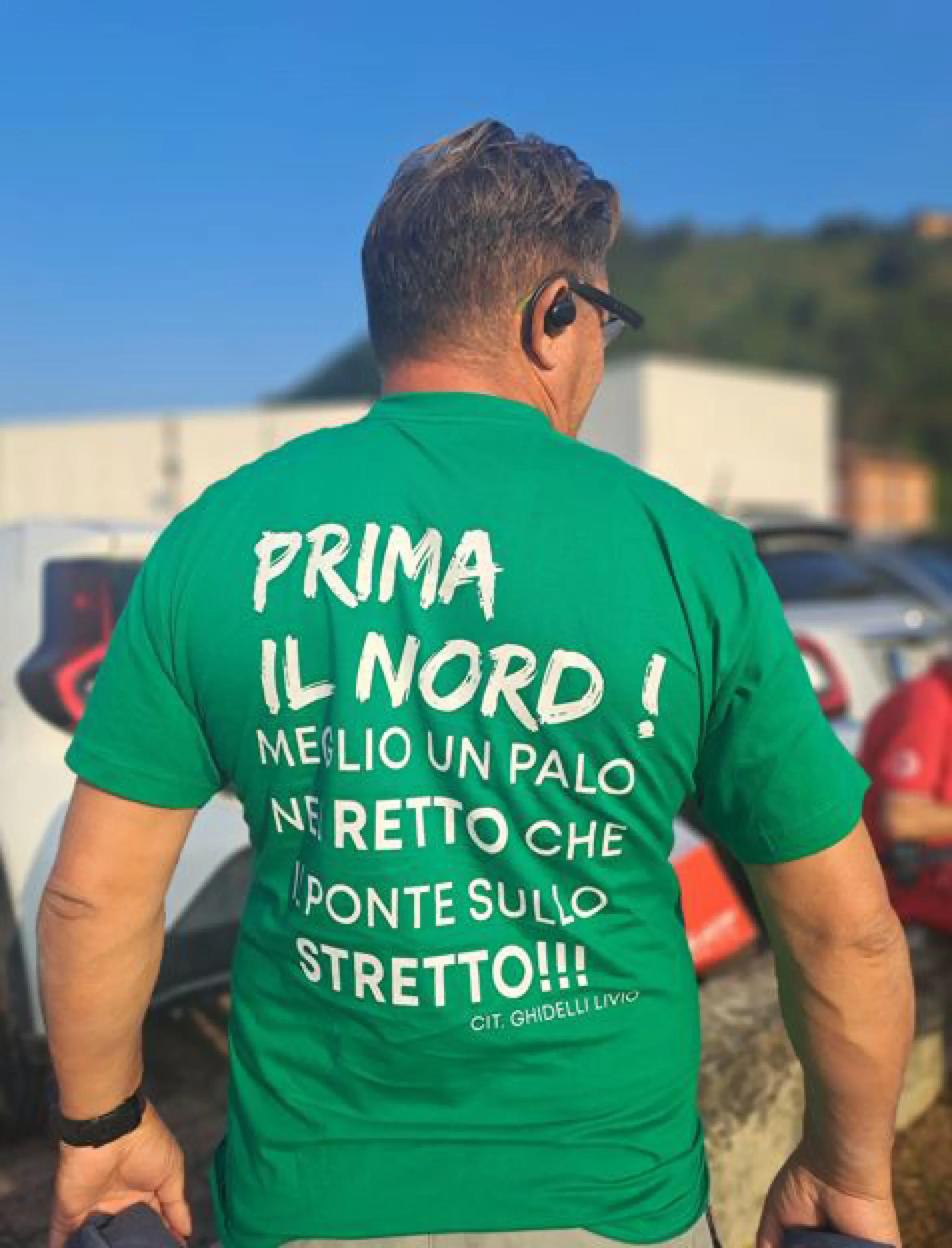 Ciao, mando qualche foto da raduno Pontida (sta uscendo notizia. foto mie, Michela Suglia)