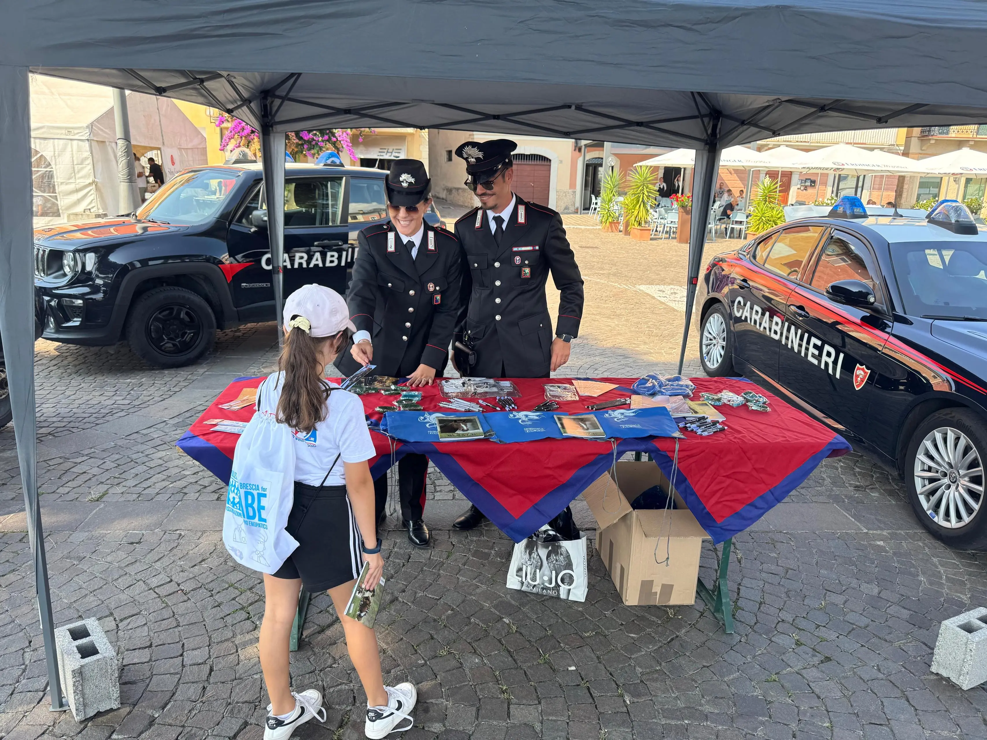 Children Wind Cup, la piazza del porto vecchio di Bogliaco
