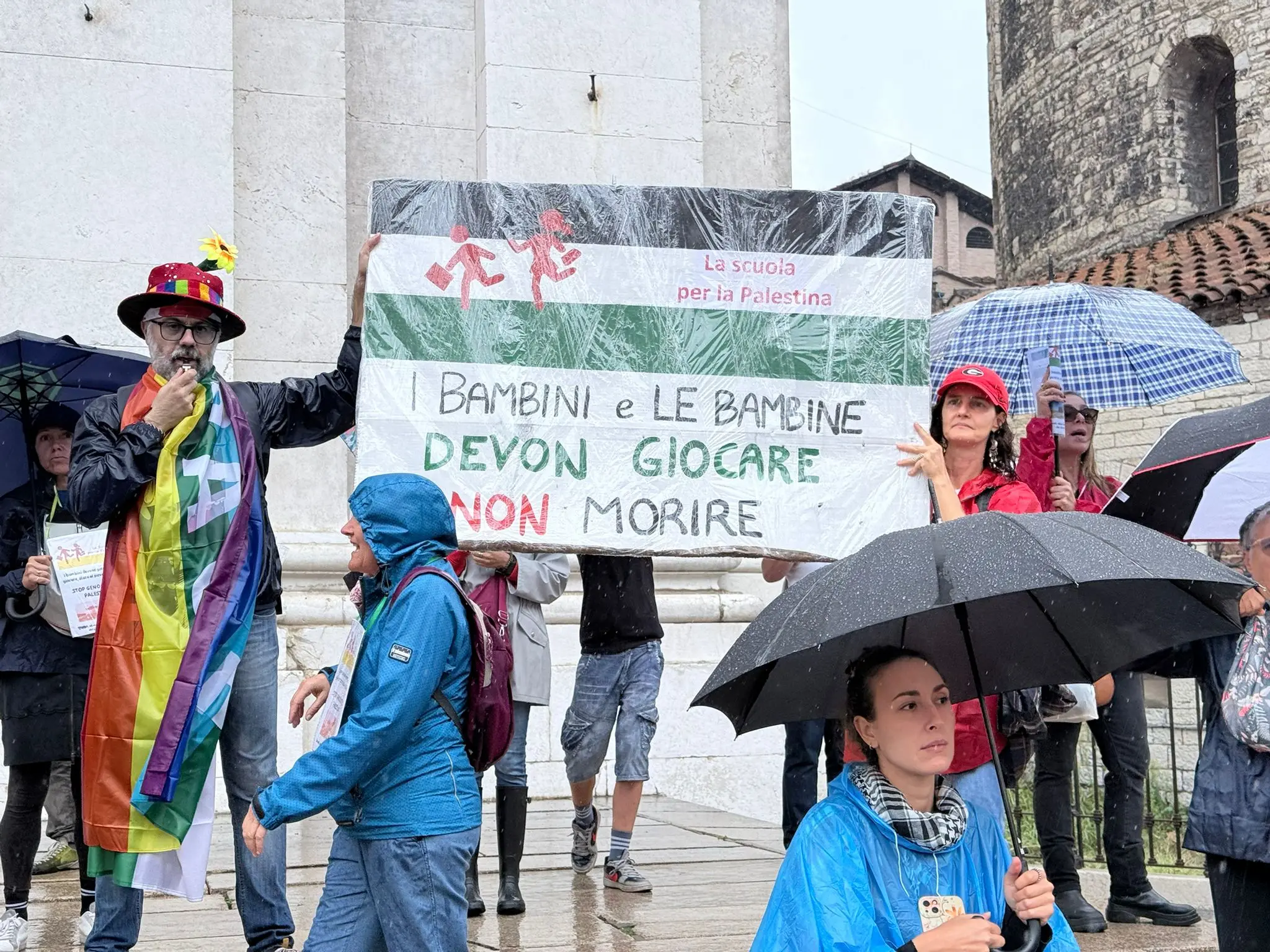 Manifestazione a Brescia in occasione delle sciopero generale per Gaza