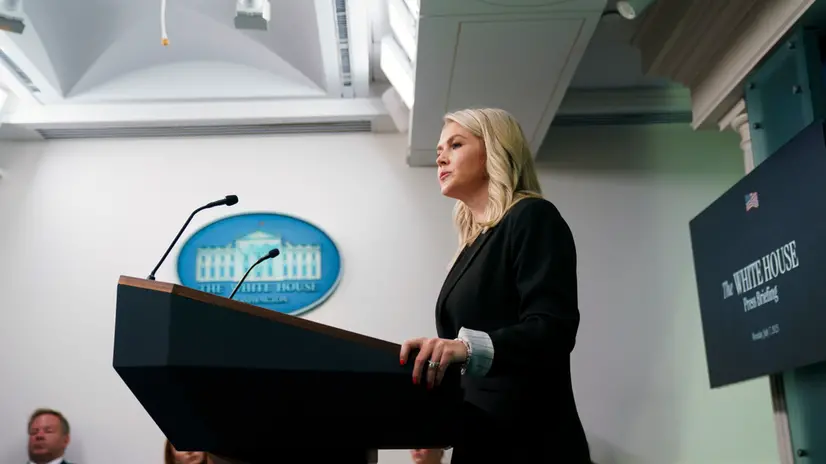 epa12223105 White House Press Secretary Karoline Leavitt speaks during a press briefing at the White House, Washington, DC, USA, 07 July 2025. EPA/WILL OLIVER