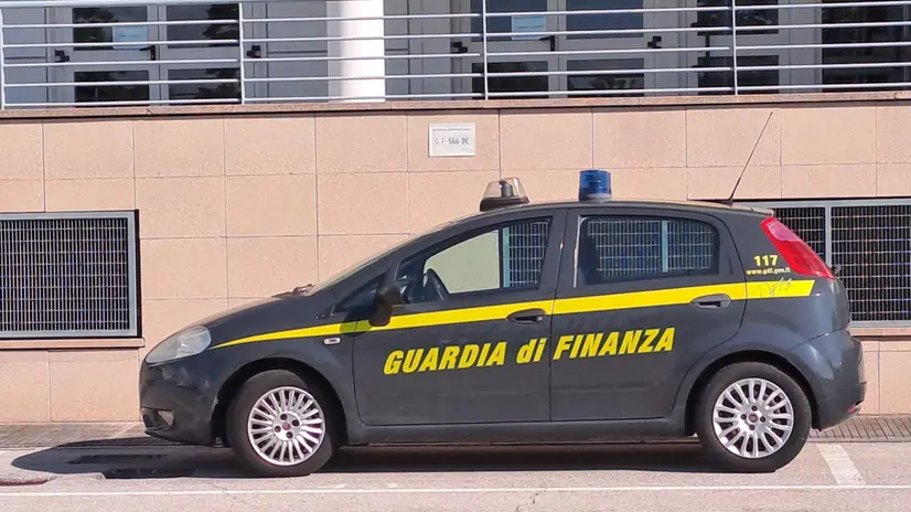 La sede del Comando provinciale pesarese della Guardia di Finanza dove si svolgera' l'interrogatorio dell'ex sindaco Matteo Ricci, ora europarlamentare e candidato presidente di Regione Marche, nell'ambito dell'inchiesta sugli affidamenti del Comune tra 2019 e 2024. Pesaro 30 luglio 2025. ANSA/Daniele Carotti