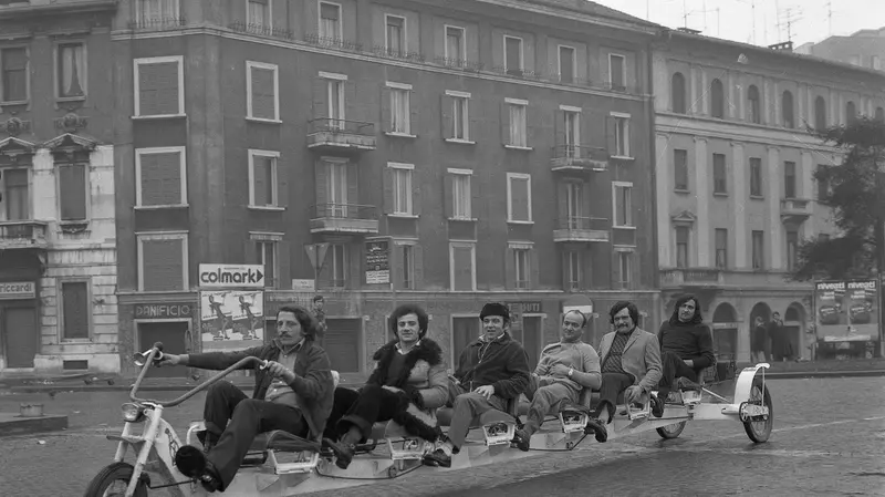 Domenica a piedi a Brescia nel 1973