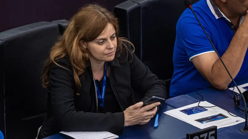 epa11481650 Italian MEP Ilaria Salis attends a plenary session of the European Parliament in Strasbourg, France, 16 July 2024. The first session of the new European Parliament opened on 16 July, with MEPs electing their president for the next two and a half years. EPA/CHRISTOPHE PETIT TESSON