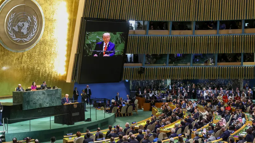 epa12399881 US President Donald Trump (C) speaks during the General Debate of the 80th session of the United Nations General Assembly (UNGA) at the United Nations headquarters in New York, New York, USA, 23 September 2025. EPA/SARAH YENESEL