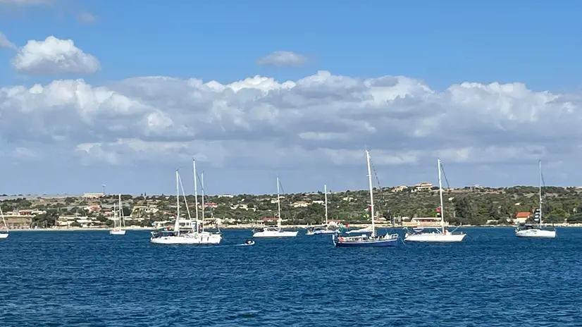 + Global Flotilla, partita da Portopalo, rotta verso Gaza ++ Portavoce: 'emozione straordinaria,stavolta non ci fermiamo più' Da Portopalo di Capo Passero.