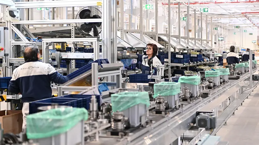 Presentazione e inaugurazione del nuovo impianto per la produzione di innovative trasmissioni elettrificate per veicoli ibridi e Phev dei marchi del gruppo Stellantis in occasione del progetto "Mirafiori Automotive Park 2030", Torino, 10 aprile 2024 ANSA/ALESSANDRO DI MARCO