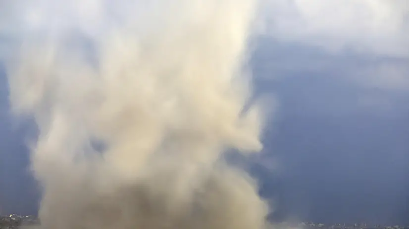 epa12403473 Smoke rises after an Israeli airstrike on the outskirts of Gaza City as seen from an undisclosed location on the Israeli side of the border with Gaza, 24 September 2025. More than 65,400 Palestinians have been killed in the Gaza Strip since October 2023, according to the Palestinian Ministry of Health, and about 1,200 Israelis have been killed since the launch of an Israeli military campaign in response to a cross-border attack by Hamas on 07 October 2023. EPA/ATEF SAFADI