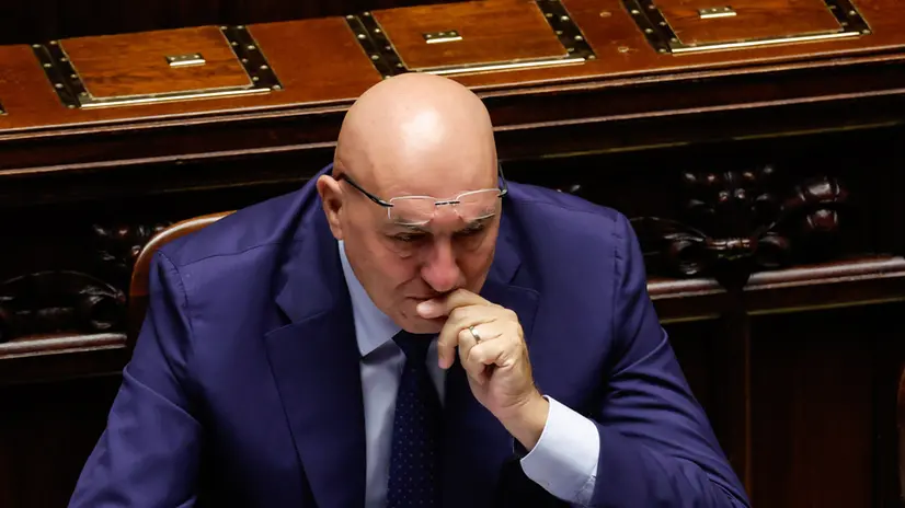 Il ministro della Difesa Guido Crosetto alla Camera durante l’informativa su attacchi occorsi a danno della Global Sumud Flotilla e evoluzione della situazione sul fronte orientale europeo, Roma, 24 Settembre 2025. ANSA/GIUSEPPE LAMI