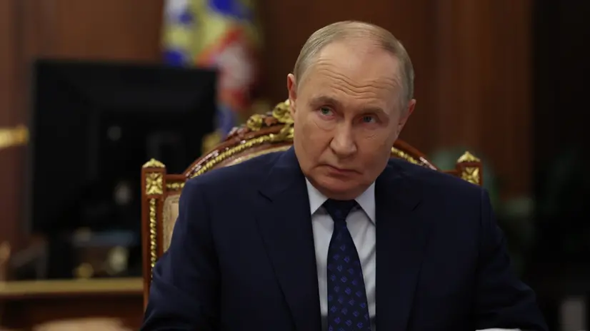 epa12402103 Russian President Vladimir Putin meets with Zaporozhye Region Governor Yevgeny Balitsky at the Kremlin in Moscow, Russia, 24 September 2025. EPA/ALEXANDER KAZAKOV / SPUTNIK / KREMLIN POOL MANDATORY CREDIT