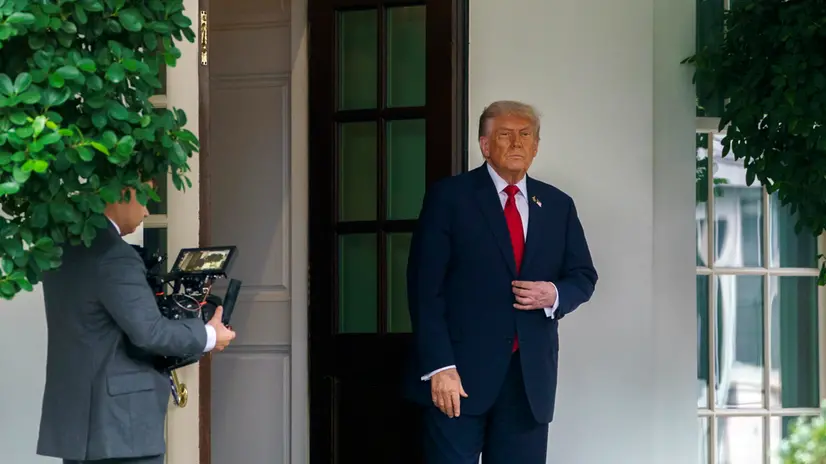 epa12405349 US President Donald Trump looks on after saying goodbye to Turkish President Recep Tayyip Erdogan (not pictured) following their meeting at the White House, in Washington, DC, USA, 25 September 2025. EPA/WILL OLIVER