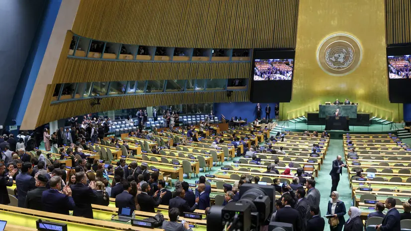 epa12407693 Delegates walk out of the General Assembly Hall as Prime Minister of Israel Benjamin Netanyahu takes the podium to speak during the General Debate of the 80th session of the United Nations General Assembly at United Nations headquarters in New York, New York, USA, 26 September 2025. EPA/SARAH YENESEL