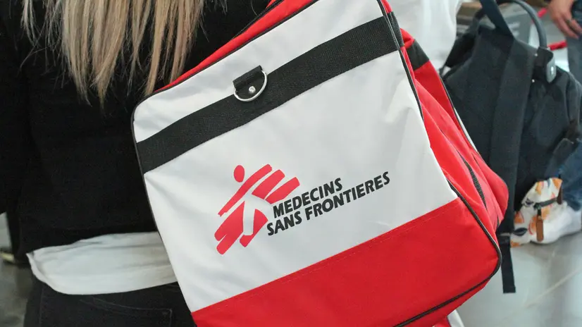 Su note Battiato flash mob Msf all'aeroporto di Fiumicino. Fiumicino,20 maggio 2025 ANSA/TELENEWS