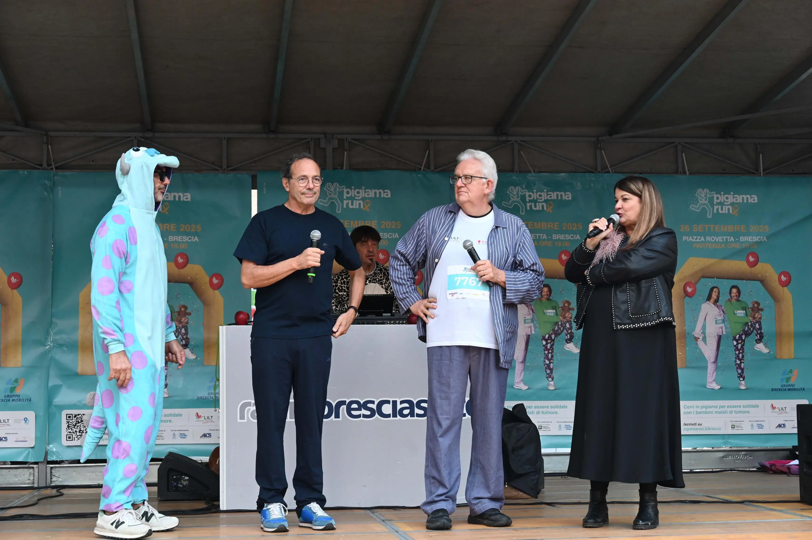 CRONACA BRESCIA PIGIAMA RUN LARGO FORMENTONE REDAZIONE CRONACA 26-09-2025 GABRIELE STRADA NEW EDEN GROUP