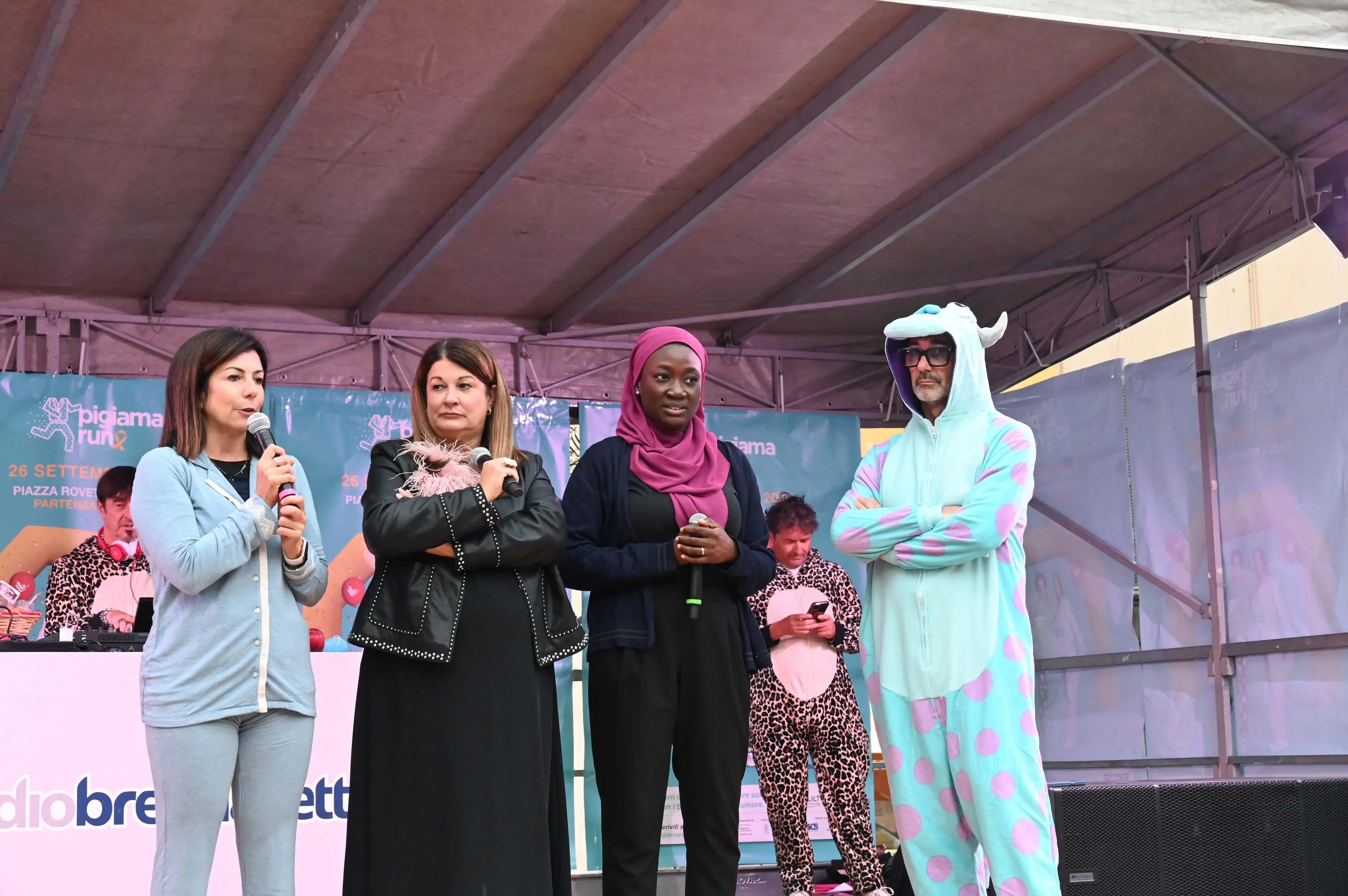 CRONACA BRESCIA PIGIAMA RUN LARGO FORMENTONE REDAZIONE CRONACA 26-09-2025 GABRIELE STRADA NEW EDEN GROUP