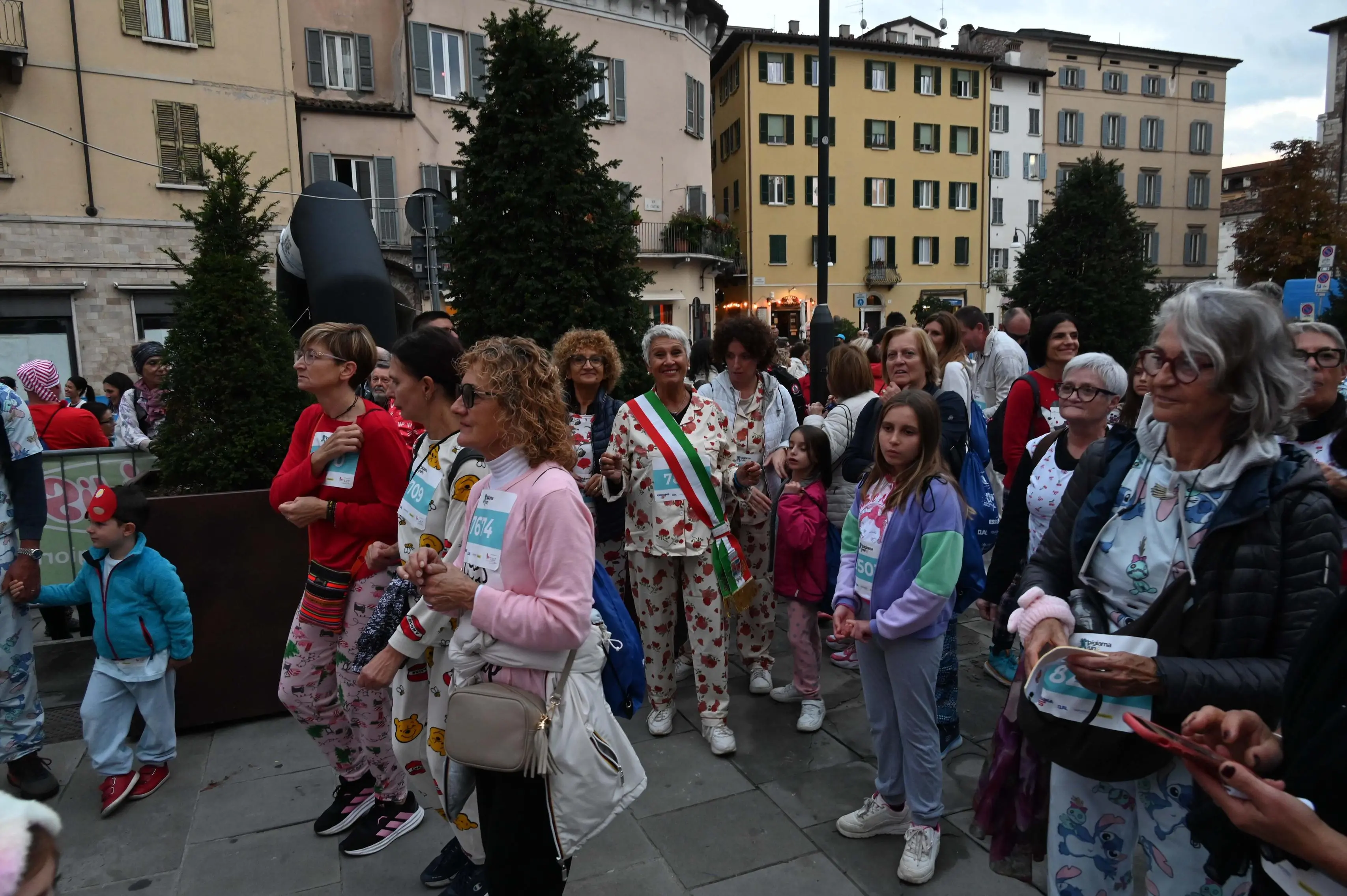 CRONACA BRESCIA PIGIAMA RUN LARGO FORMENTONE REDAZIONE CRONACA 26-09-2025 GABRIELE STRADA NEW EDEN GROUP