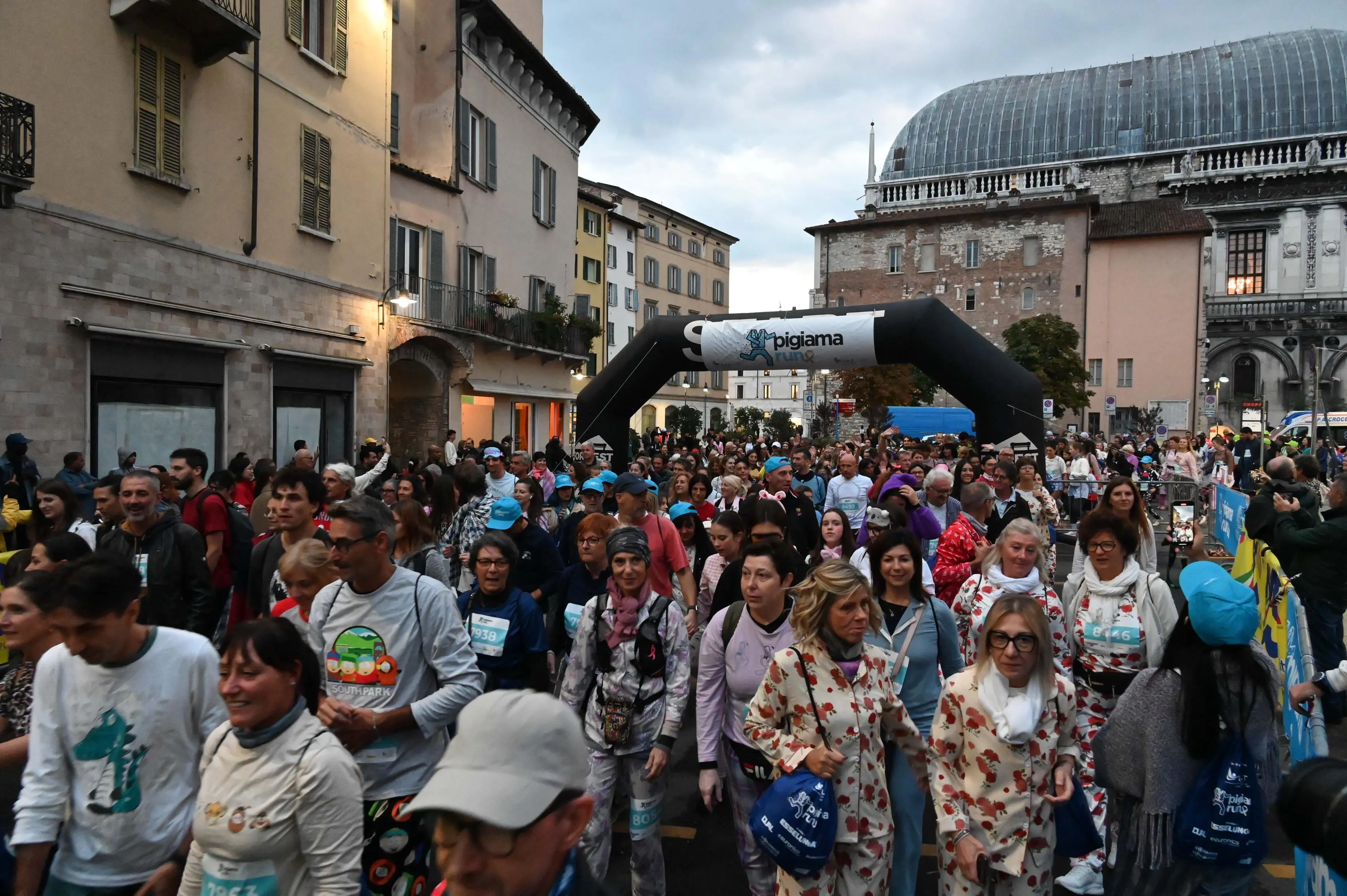 CRONACA BRESCIA PIGIAMA RUN LARGO FORMENTONE REDAZIONE CRONACA 26-09-2025 GABRIELE STRADA NEW EDEN GROUP