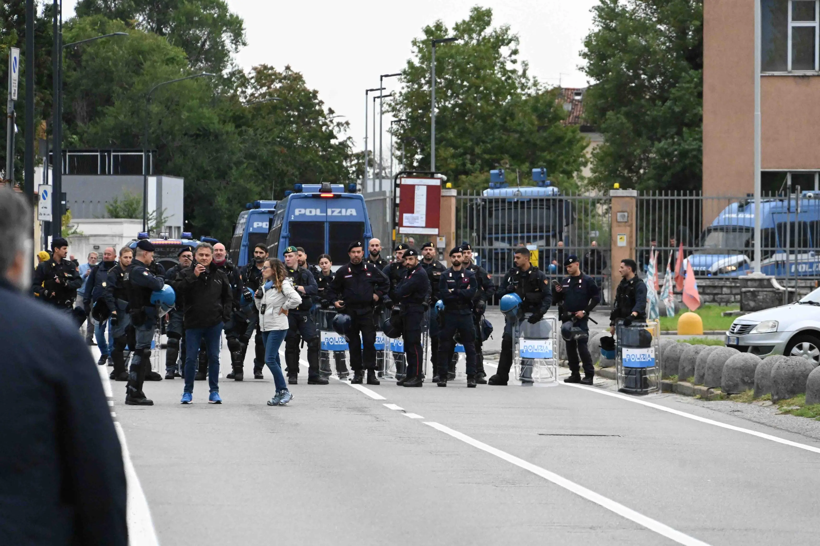 Il corteo ProPal a Brescia