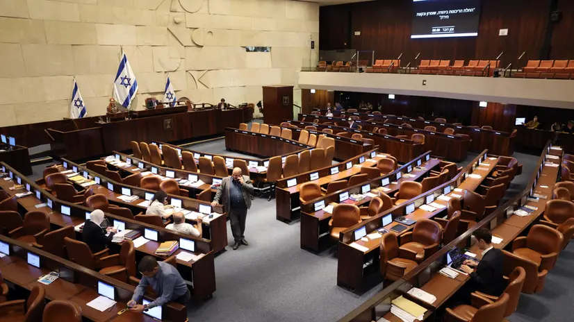 epa12255696 Knesset members attend a plenary session to vote on a bill for applying Israeli sovereignty over the West Bank territory, at the Knesset, the Israeli parliament, in Jerusalem, 23 July 2025. The bill, submitted by the Religious Zionist Party, calls for the imposition of Israeli sovereignty over the occupied West Bank, and the use of 'Judea and Samaria' instead of West Bank in Israel's legislation. EPA/ABIR SULTAN