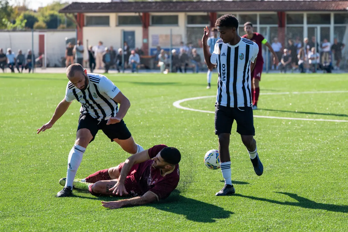Prima categoria: le immagini di Gambara-Suzzara
