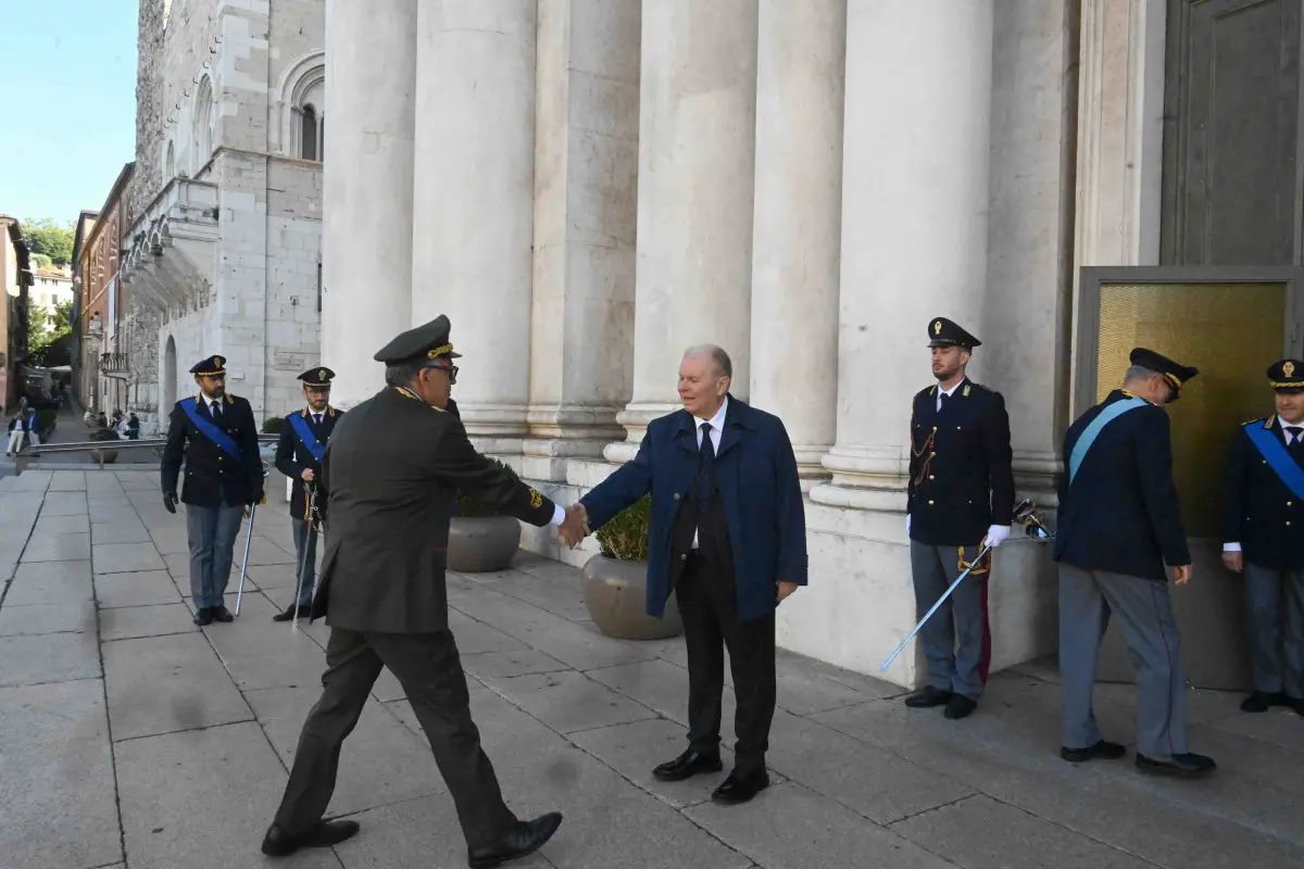 La messa celebrata dal vescovo per il patrono della Polizia San Michele Arcangelo