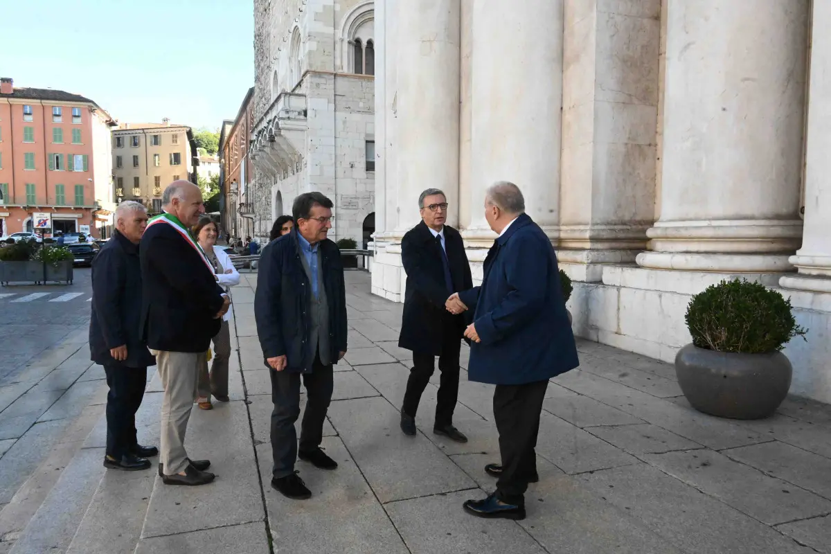La messa celebrata dal vescovo per il patrono della Polizia San Michele Arcangelo