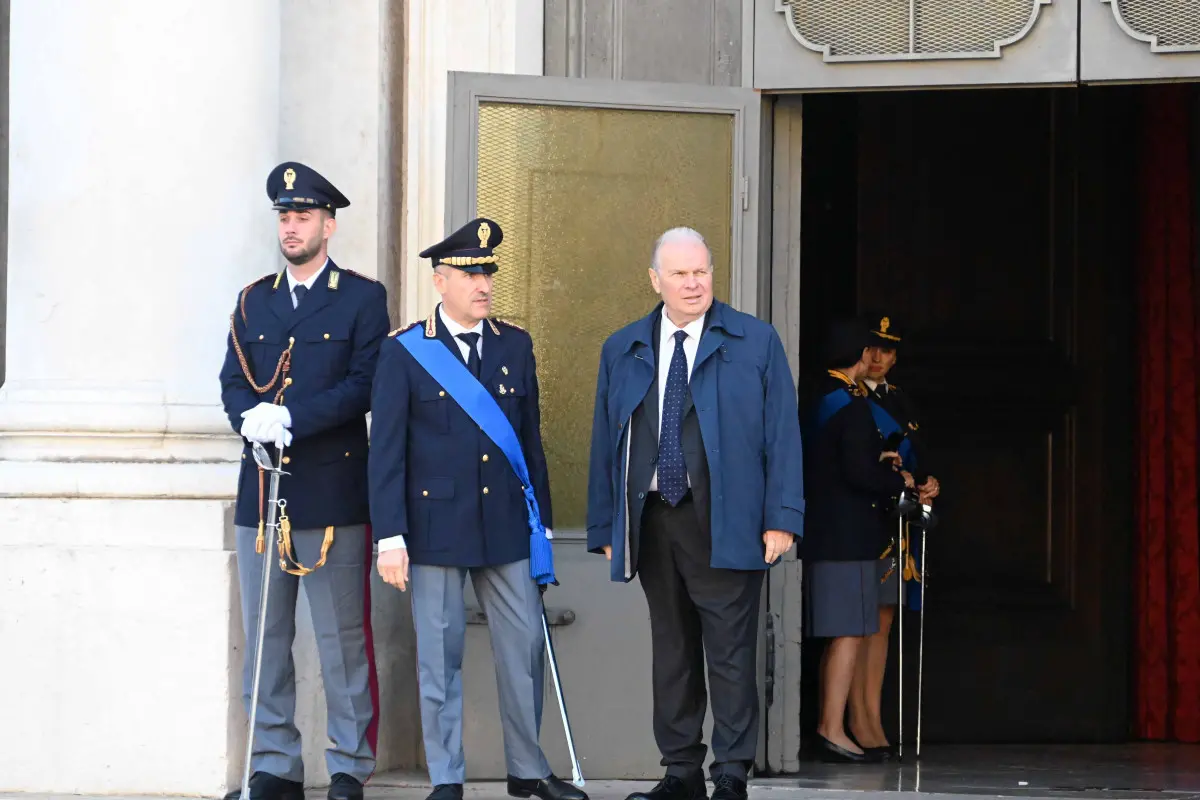 La messa celebrata dal vescovo per il patrono della Polizia San Michele Arcangelo