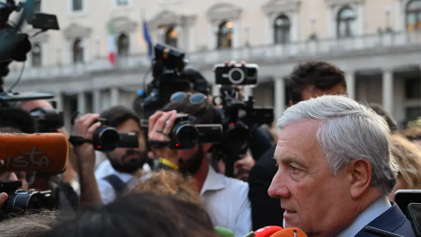 Il ministro degli Affari Esteri e della Cooperazione Internazionale, Antonio Tajani, nel corso del punto stampa davanti Palazzo Chigi a Roma, 29 settembre 2025. ANSA/MAURIZIO BRAMBATTI