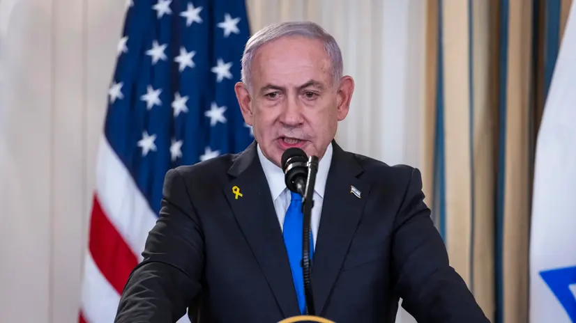 epa12415271 Israeli Prime Minister Benjamin Netanyahu speaks at a press conference with US President Donald Trump in the State Dining Room of the White House in Washington, DC, USA, 29 September 2025. In their meeting, Trump pressed Netanyahu to accept a peace deal to end Israel's on-going war in Gaza, and for Hamas to free their remaining hostages. EPA/JIM LO SCALZO / POOL