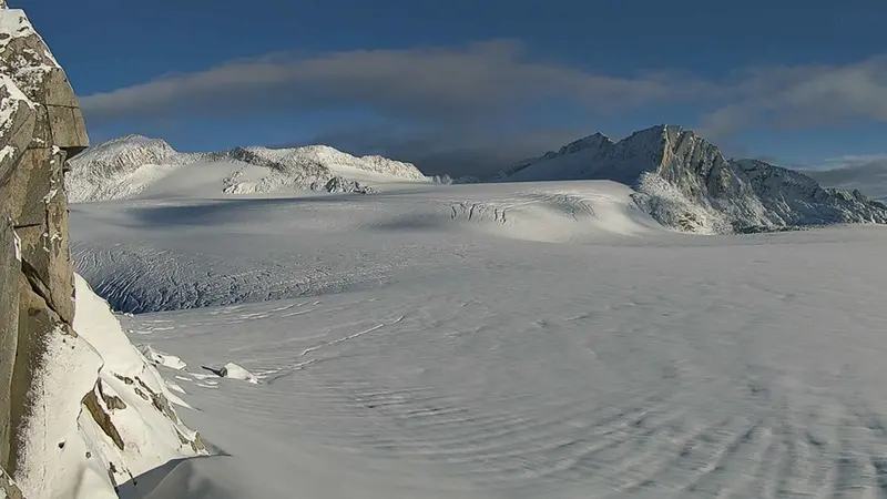 Un recente scatto della webcam installata presso il bivacco Giannantonj