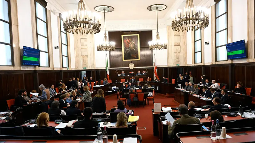 La seduta del Consiglio comunale che si esprimerà sulla delibera per la vendita dello stadio di San Siro, Milano, 29 settembre 2025. ANSA/DANIEL DAL ZENNARO