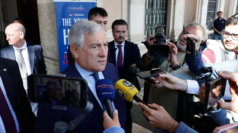 Il ministro degli Affari Esteri Antonio Tajani Durante la sua partecipazione alla Scuola ‘The Young Hope’, Roma 30 settembre 2025. ANSA/FABIO FRUSTACI