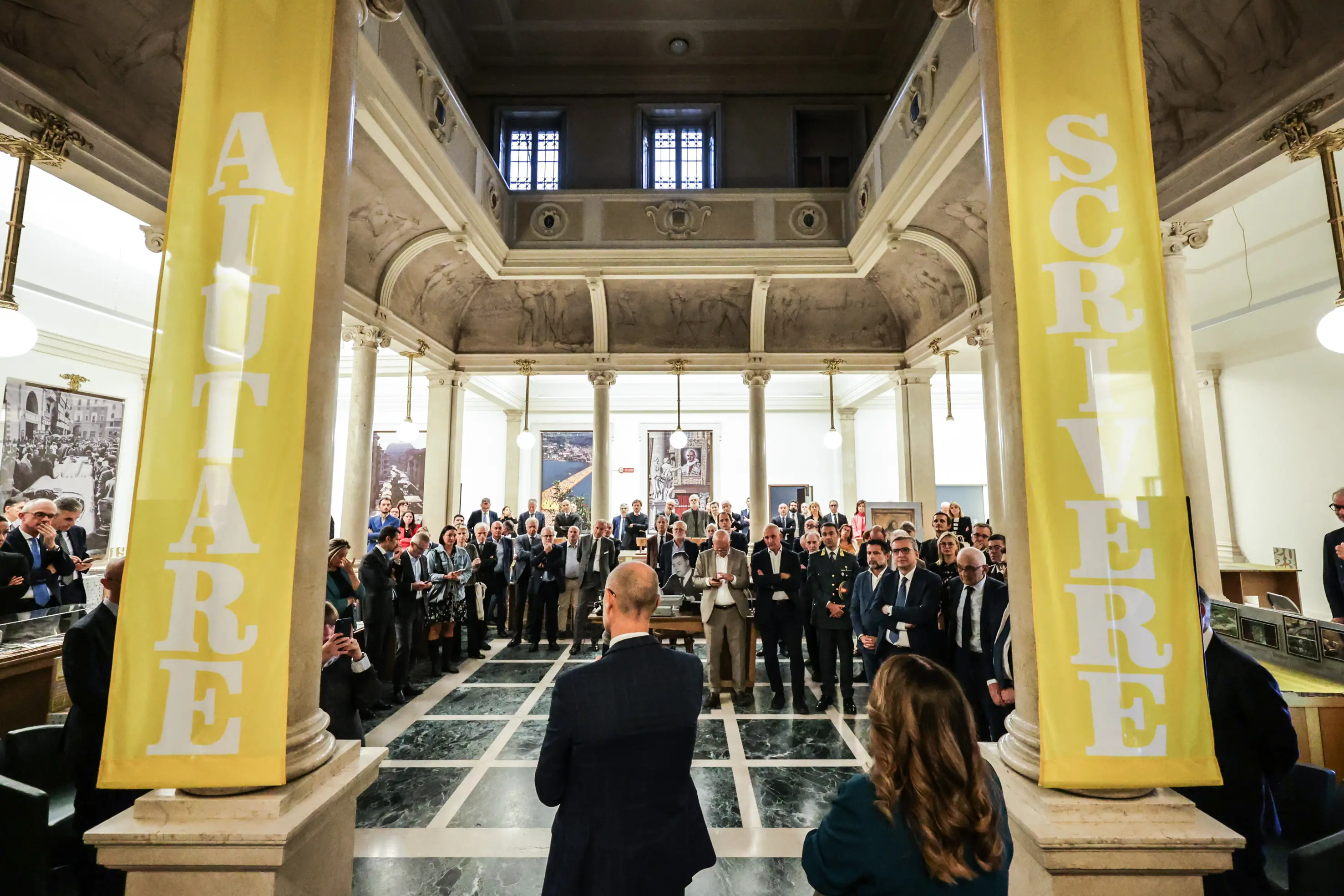 L'inaugurazione della mostra «Il Giornale di Brescia nella storia. 1945-2025. Sguardi su Brescia e sull'Italia»