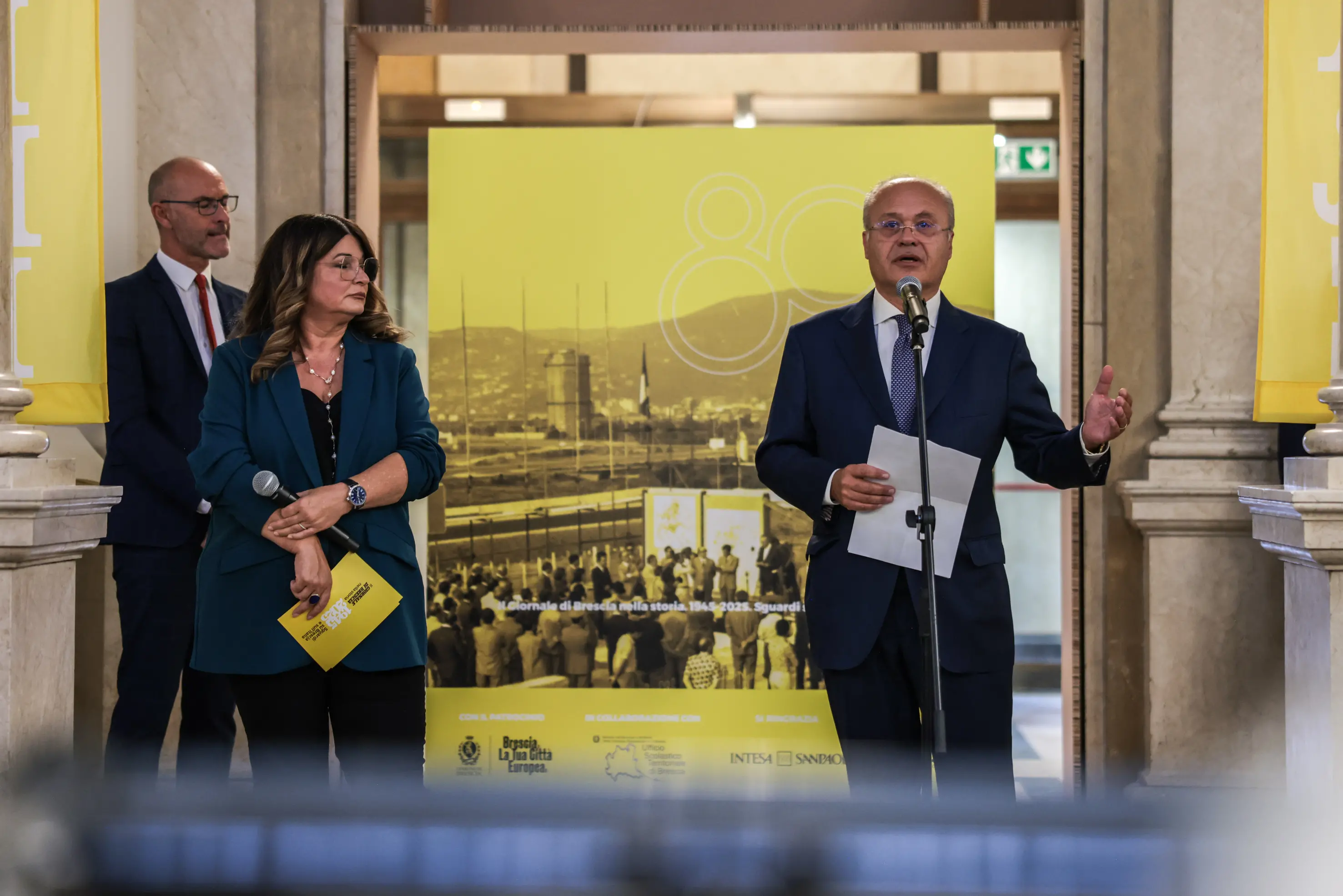 L'inaugurazione della mostra «Il Giornale di Brescia nella storia. 1945-2025. Sguardi su Brescia e sull'Italia»