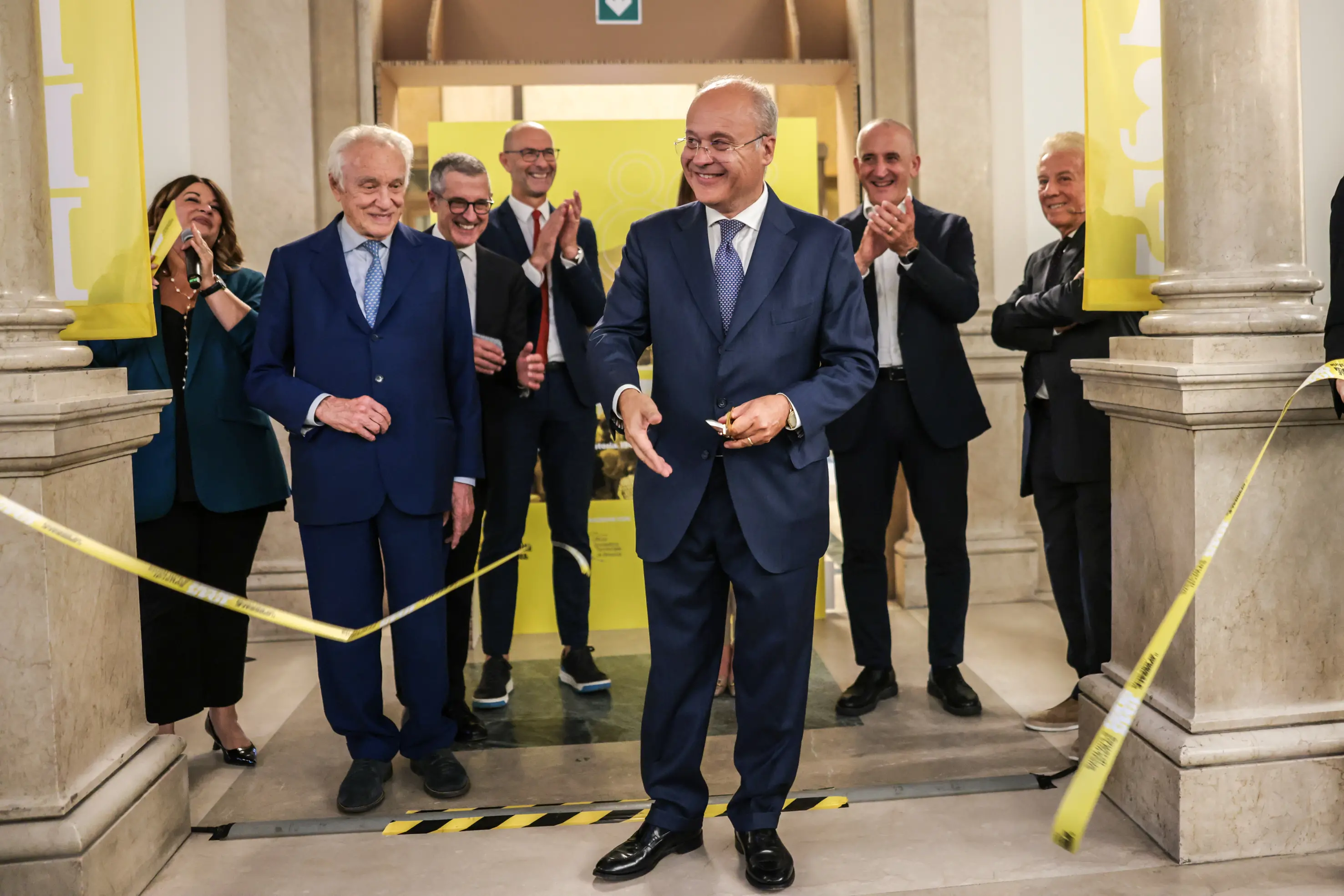 L'inaugurazione della mostra «Il Giornale di Brescia nella storia. 1945-2025. Sguardi su Brescia e sull'Italia»