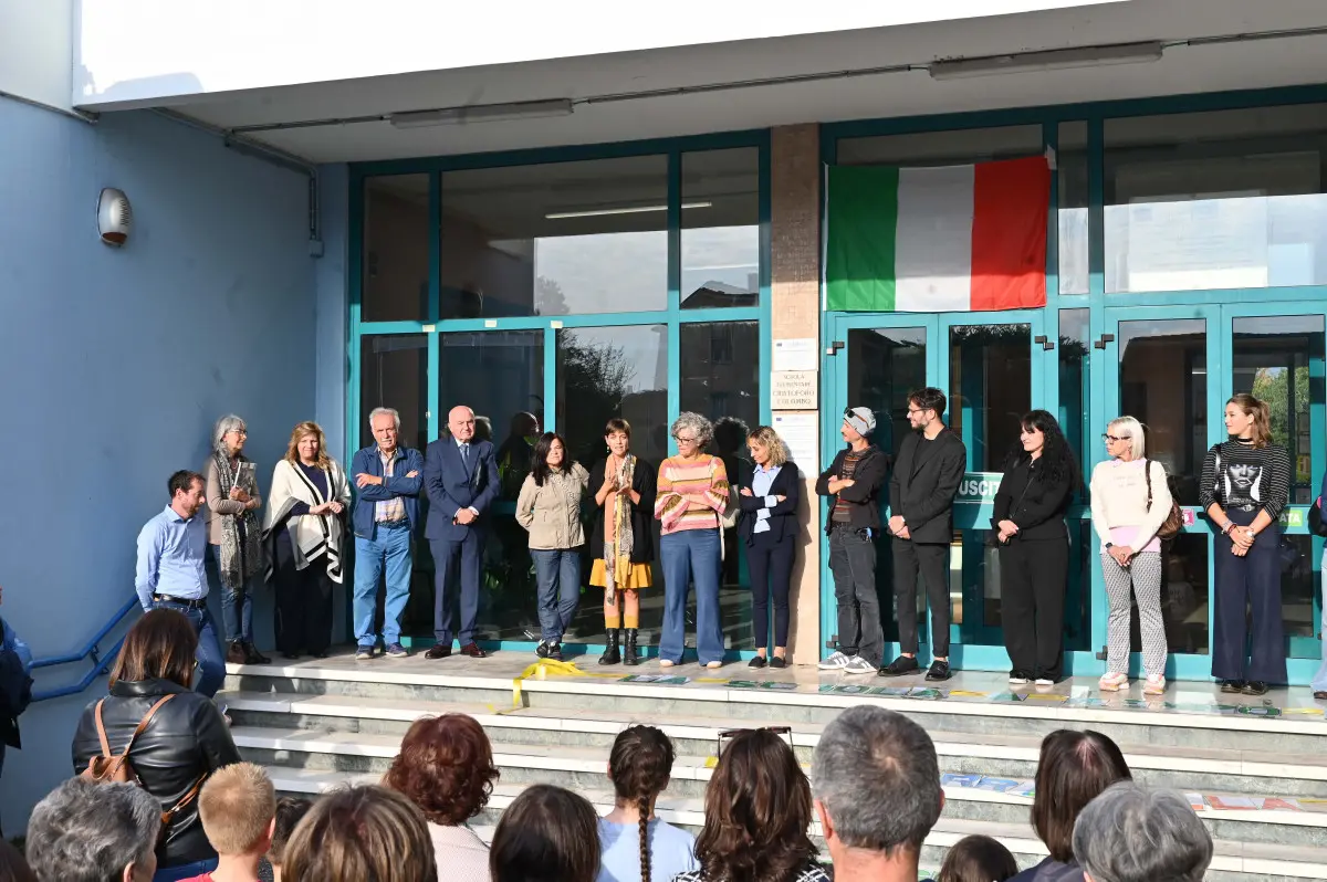 CRONACA BRESCIA SCUOLA PRIMARIA TORRICELLA CERIMONIA INTITOLAZIONE A MARIO LODI REDAZIONE CRONACA 30-09-2025 GABRIELE STRADA NEW EDEN GROUP