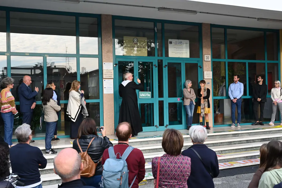 CRONACA BRESCIA SCUOLA PRIMARIA TORRICELLA CERIMONIA INTITOLAZIONE A MARIO LODI REDAZIONE CRONACA 30-09-2025 GABRIELE STRADA NEW EDEN GROUP
